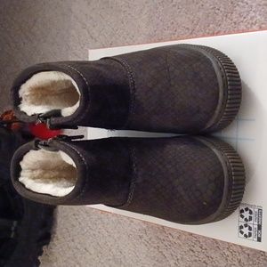 Winter boots (toddler)